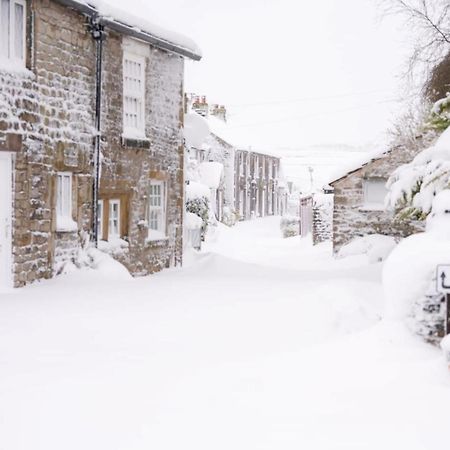 Sweet Pea Cottage Tideswell Exterior foto